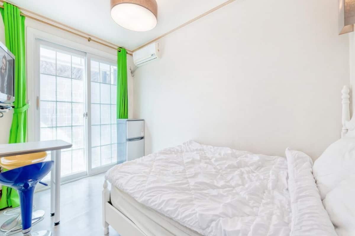 Basic Room, 1 Bedroom (Charis(communal BBQ)) | 1 bedroom, free WiFi