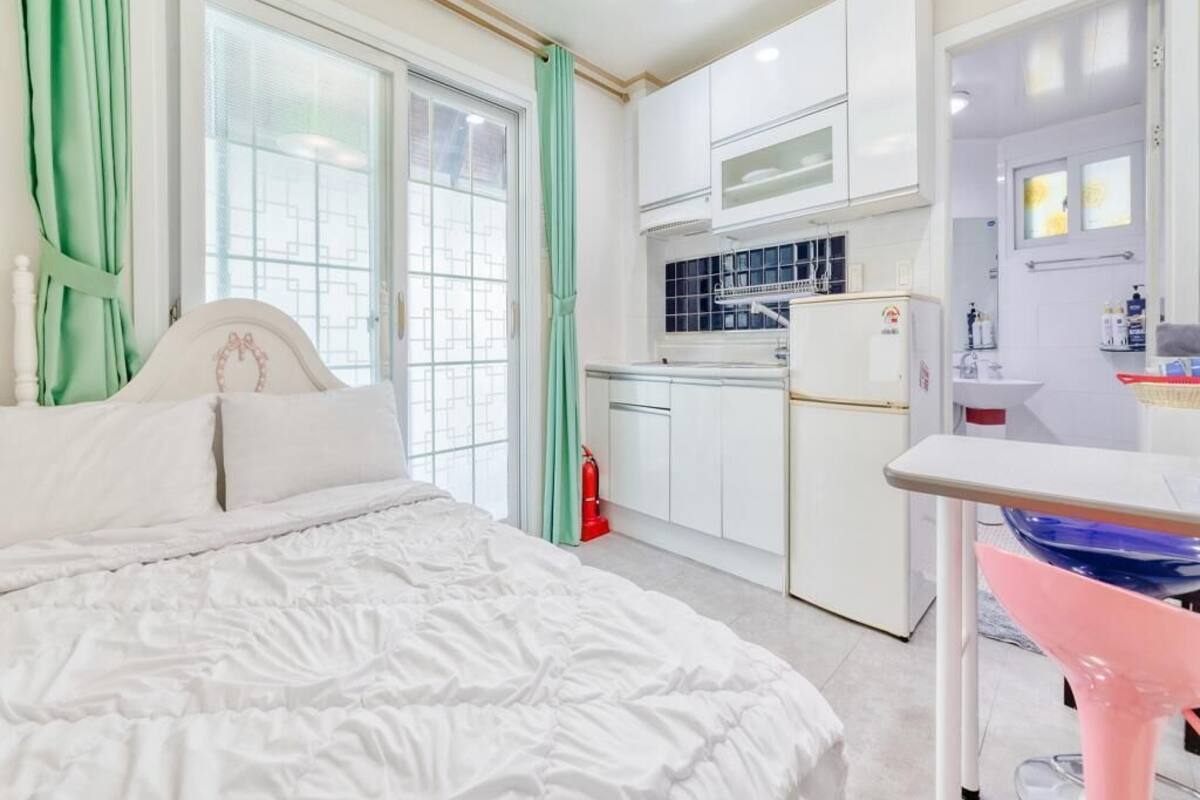Basic Room, 1 Bedroom (olive) | 1 bilik tidur, Wi-fi percuma 