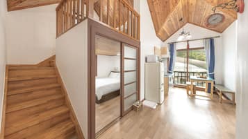 Basic Room, 2 Bedrooms (Eun hang) | Free WiFi