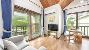 Basic Room, 2 Bedrooms (Mae hwa) | Free WiFi