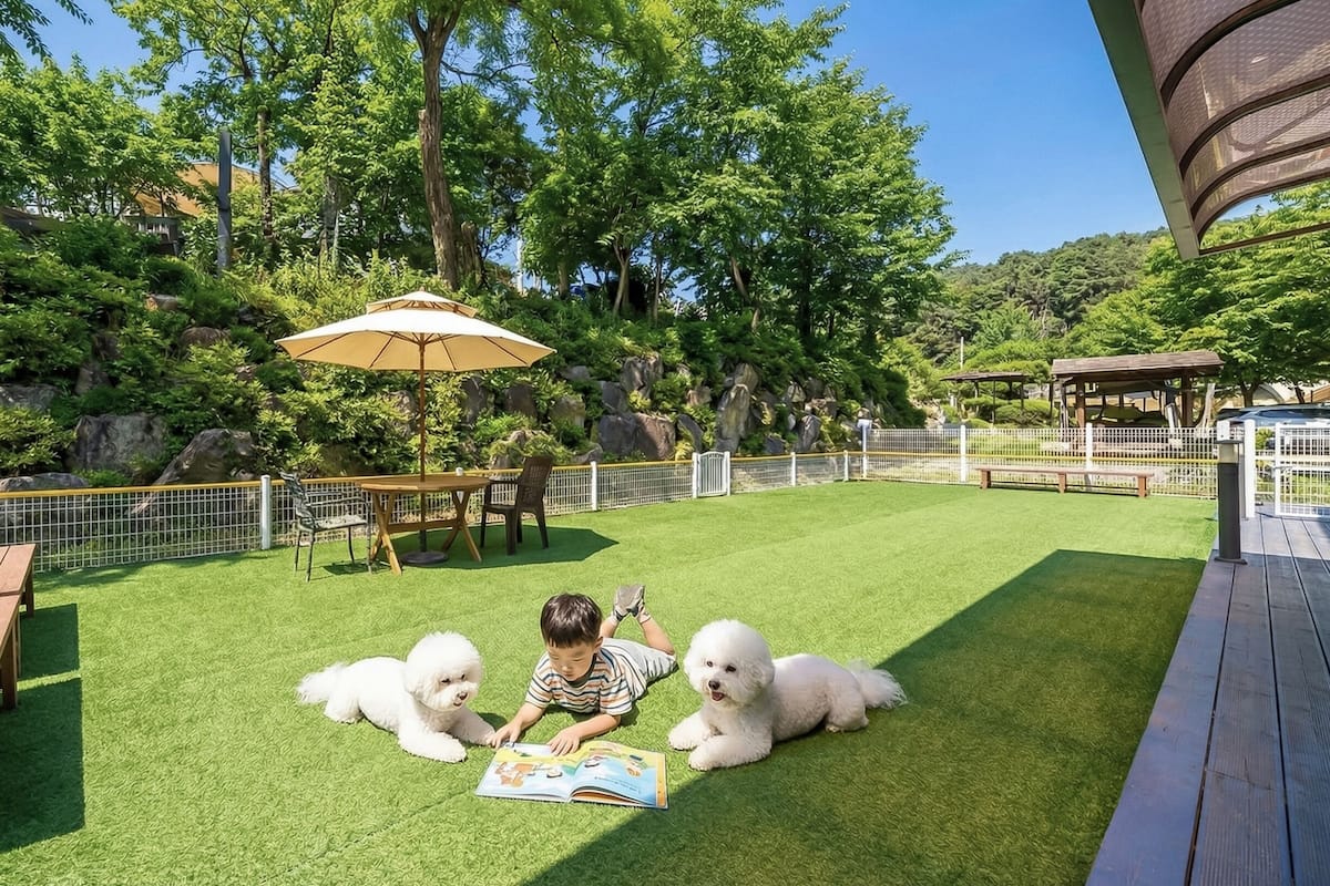 Basic Room, 2 Bedrooms (Poolvilla E) | Free WiFi