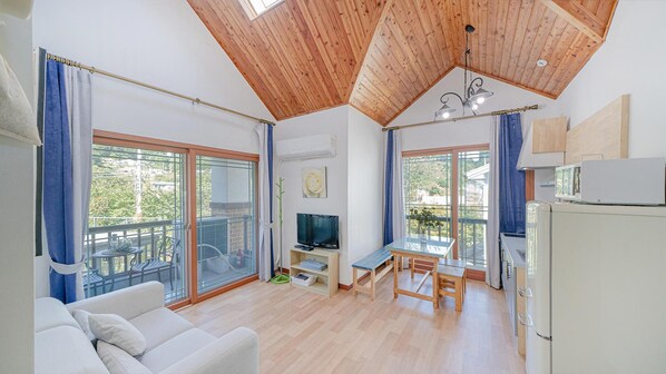 Perushuone, 2 makuuhuonetta (Mae hwa) | 1 makuuhuone, ilmainen Wi-Fi