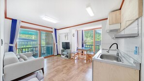 Basic Room, 1 Bedroom (Merru) | 1 bedroom, free WiFi