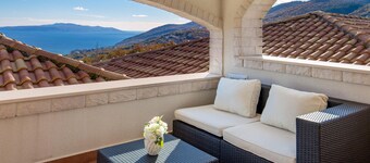 Beautiful home in Veprinac with WiFi