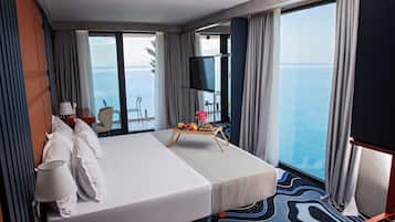 1 bedroom, premium bedding, memory-foam beds, minibar