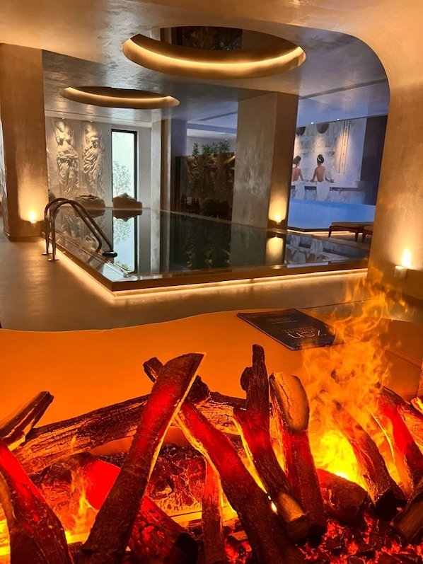 Een sauna, een stoombad, massages op het strand