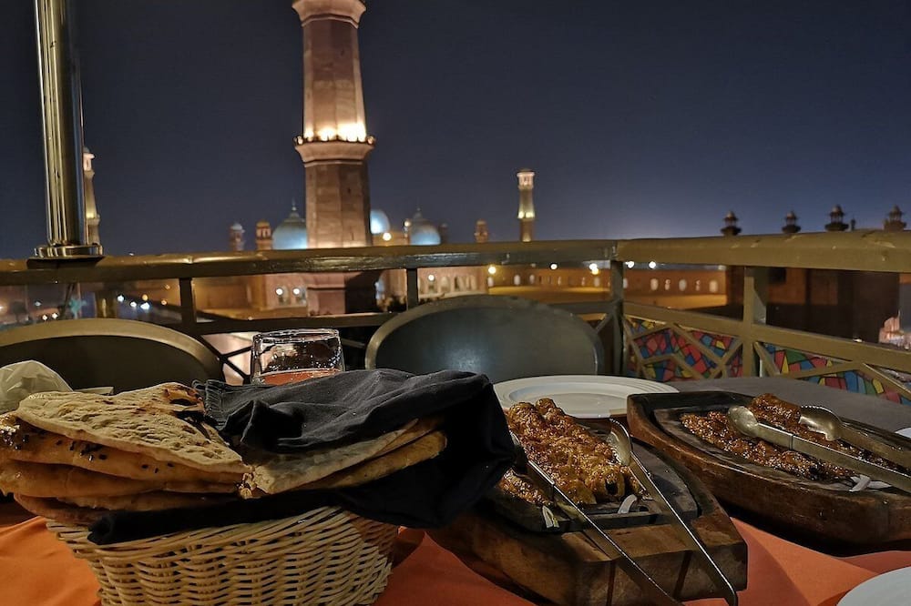 FortVista Eatery & Lodges Lahore