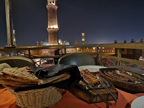 FortVista Eatery & Lodges Lahore