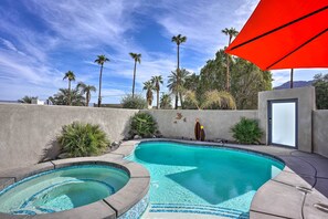 Pool - Lavish 3 BR La Quinta Oasis < 2 Mi to Old Town (La Quinta)