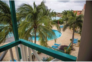 Property grounds - OceanFront Apartment, newly renovated (2021) (Kralendijk)