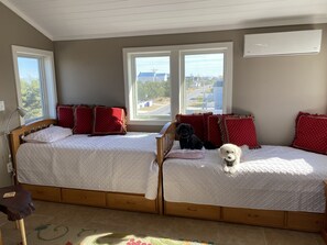 3 bedrooms, iron/ironing board, WiFi