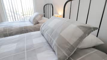 Cottage | 4 bedrooms, individually decorated, individually furnished, free WiFi