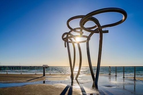 Seaview No.6 | Henley Beach | Wifi