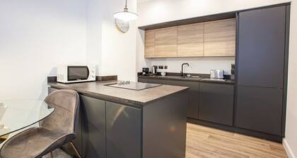 Fabulous 1 Bedroom Apartment in Bolton