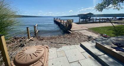 Lake Living w/ Salt Water Hot Tub