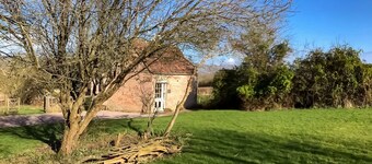 Pass the Keys | Ian's Cottage, Wedmore - country cottage for two