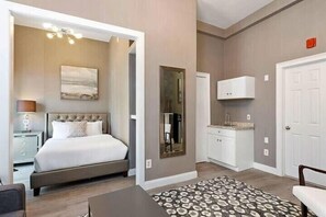 1 bedroom, desk, iron/ironing board, WiFi - Bay Village, Walk Everywhere Sleeps 3 (Boston)