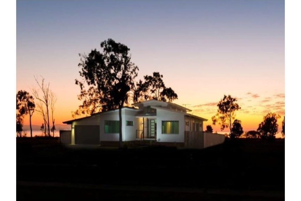 Immaculate Ocean Front Family & Pet Friendly Home 