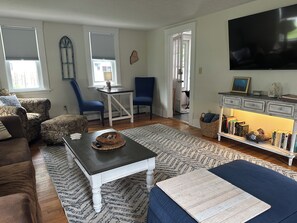 Smart TV, books, offices