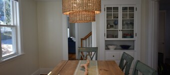 In-Town Kennebunk - walk to cafes/restaurants/shops, beaches minutes away