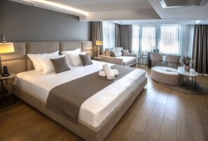 Exclusive-Suite, 1 King-Bett, Nichtraucher, Balkon
