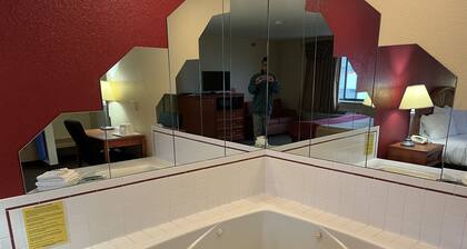 Express Inn & Suites