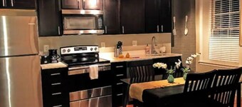 Downtown Loft & Close to EVERYTHING!