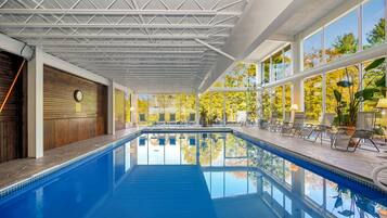 Innenpool, beheizter Pool