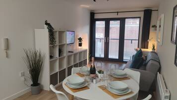 Apartment | Private kitchen | Fridge, oven, stovetop, electric kettle