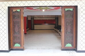 Property entrance - Shahi Palace Guest House (Peshawar)