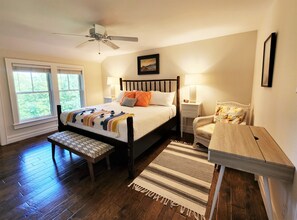 5 bedrooms, desk, iron/ironing board, free WiFi