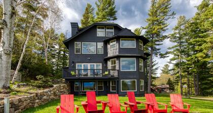 Luxury Lodge - Walk to Mirror Lake & Village - Mountain Views - Dog Friendly