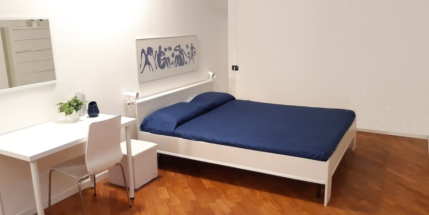 Cozy B&B close to Milan's subway