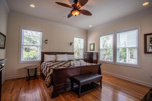 6 bedrooms, WiFi, bed sheets - Fabulous house close to the beach (Fripp Island)