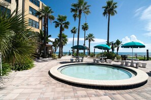 Indoor pool, 2 outdoor pools