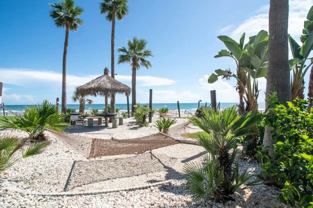 Hawaiian Inn Studios