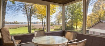 Thousand Islands Home w/ views of Boldt Castle