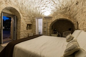 4 chambres, fer et planche à repasser, Wi-Fi gratuit, draps fournis