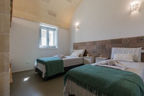 4 bedrooms, iron/ironing board, free WiFi, bed sheets - Puglian Home (Ostuni)