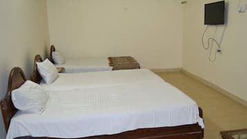 Habitación triple estándar | Wifi gratis y ropa de cama