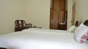 واي فاي مجانًا وملاءات أسرّة