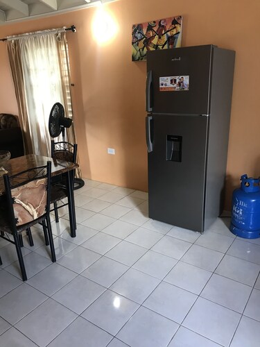 Clean ,comfortable  secure,private 5mins away from the beach,entertainment 