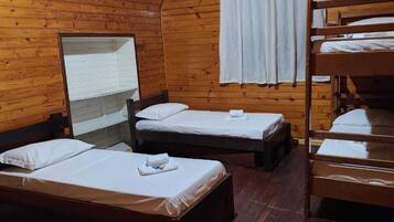 1 bedroom, individually decorated, free WiFi, bed sheets