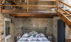 1 chambre, fer et planche à repasser, Wi-Fi gratuit, draps fournis