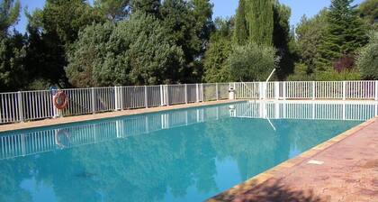 VILLA IN QUIET PRIVATE ESTATE