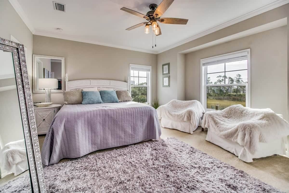 4 bedrooms, in-room safe, iron/ironing board, free WiFi