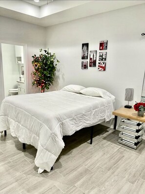 Room - 2bd/2bath Luxorious well equipped apt near expy (Pharr)