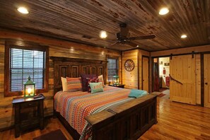 2 slaapkamers, een strijkplank/strijkijzer, internet, beddengoed