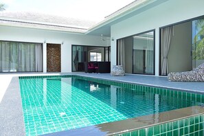 Piscine extérieure