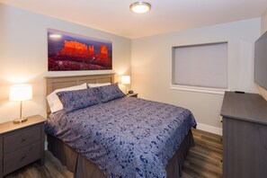 2 bedrooms, in-room safe, iron/ironing board, free WiFi